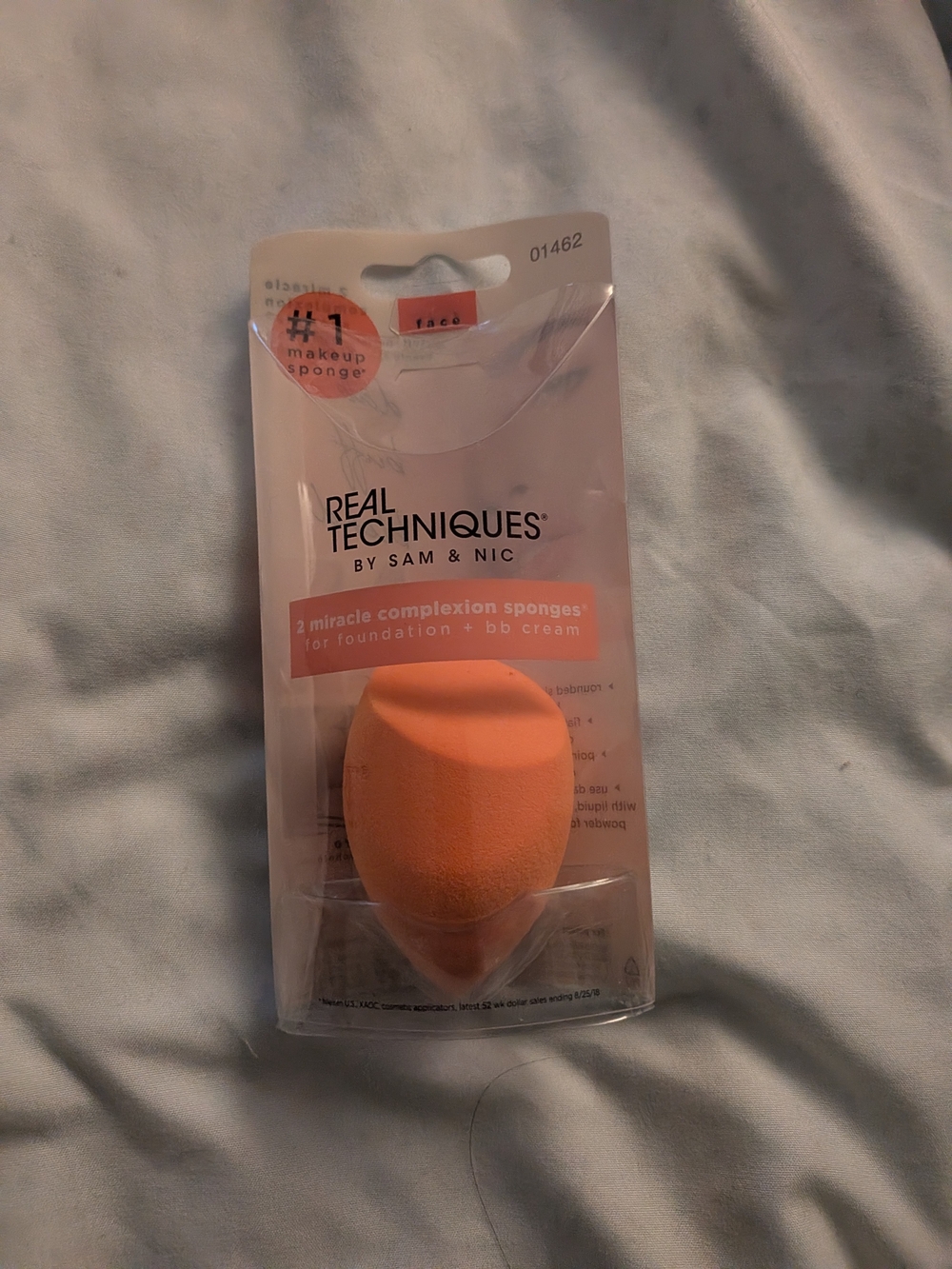 Real Techniques Miracle Complexion Sponge - Bright Orange QUANTITY 1